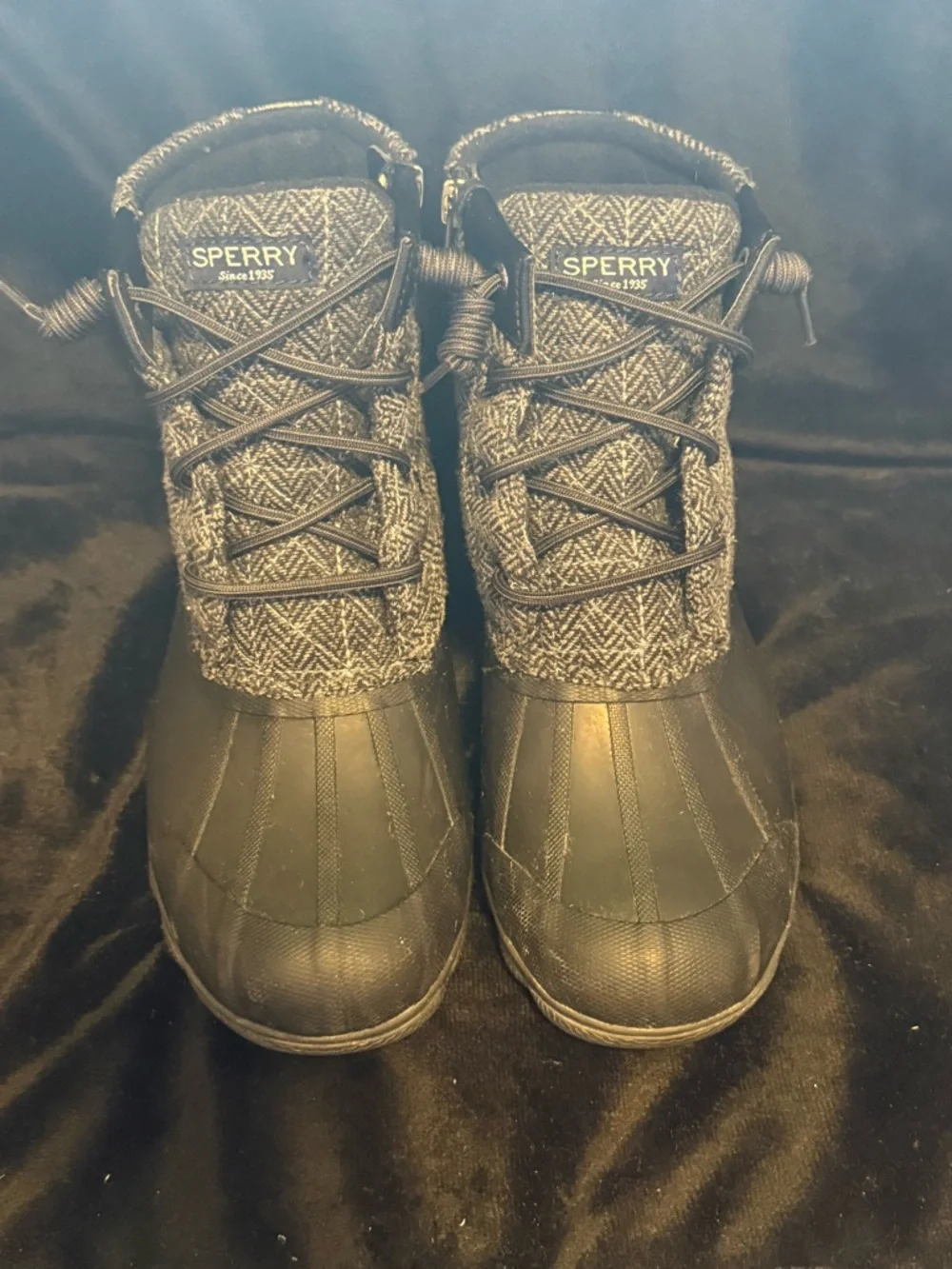 Sperry Women’s Black Tweed Winter Boots